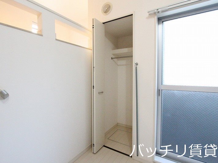 収納　同型タイプの為、現状を優先致します。