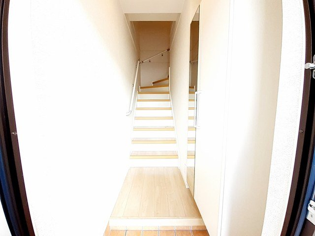 玄関　落ち着いた玄関です