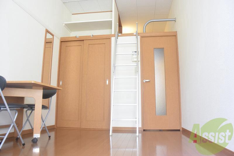 居室・リビング　綺麗なフローリングです！！