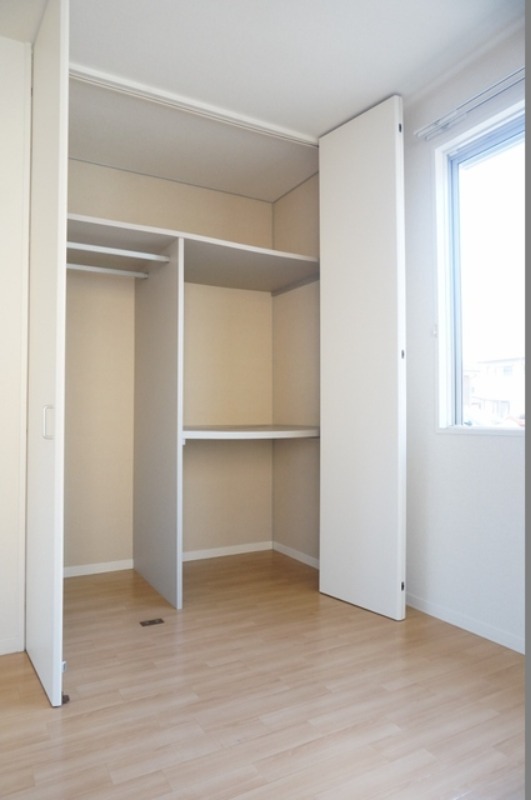 収納　図面と現状に相違がある場合には現状を優先