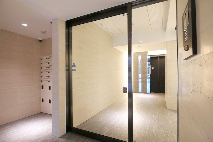 エントランス　物件の外観です