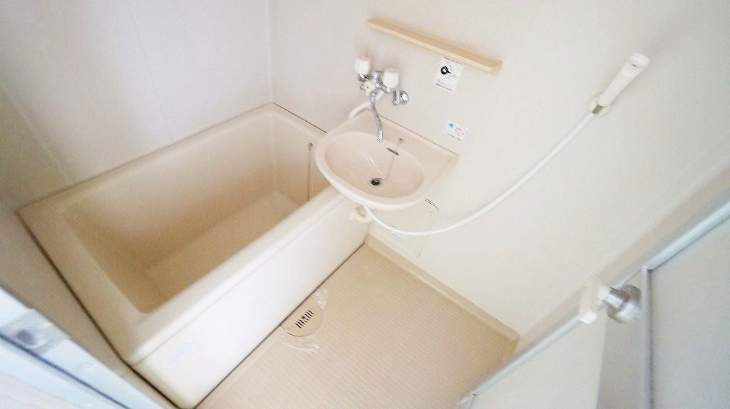 バス・シャワールーム　バス