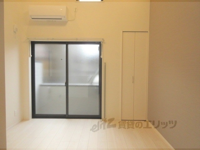 居室・リビング　洋室