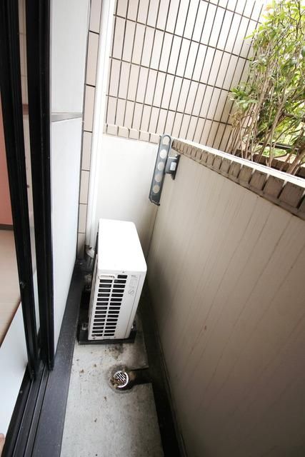 バルコニー　★外にも洗濯物が干せます★