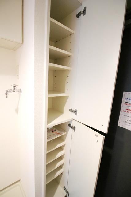 収納　★段差の変えられるシューズボックスです★