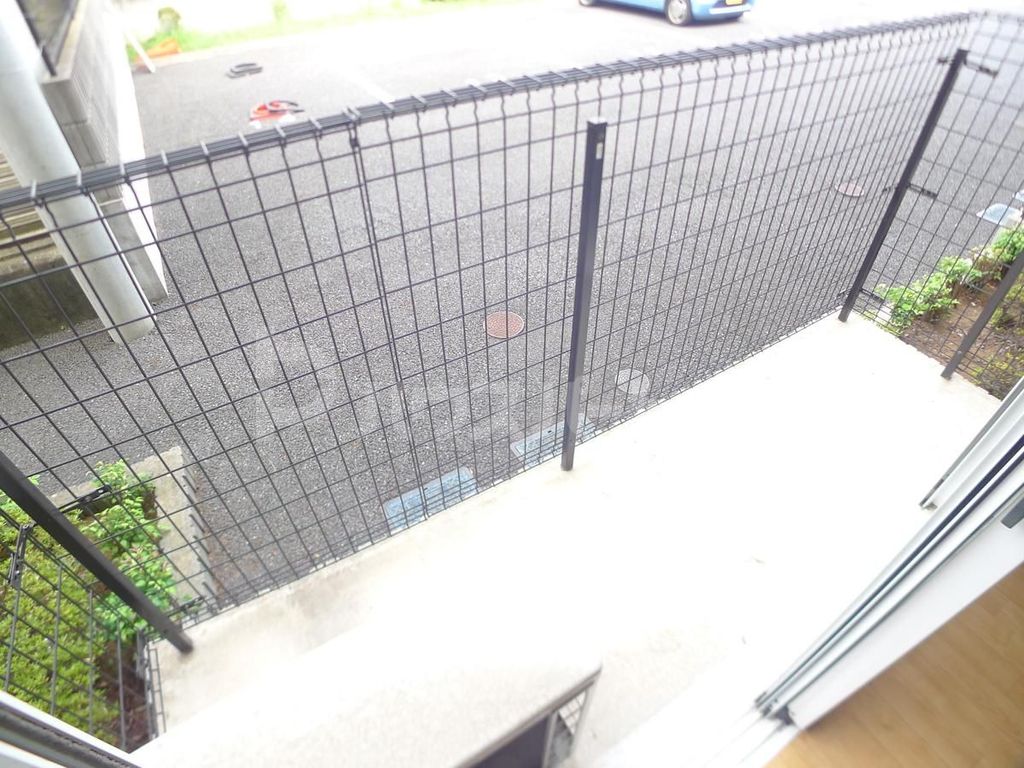 バルコニー　テラス