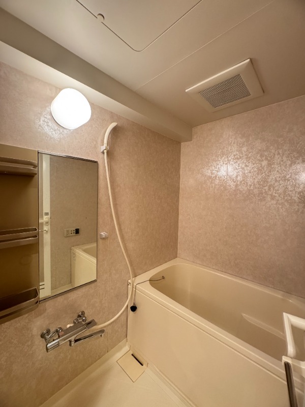 バス・シャワールーム　バス