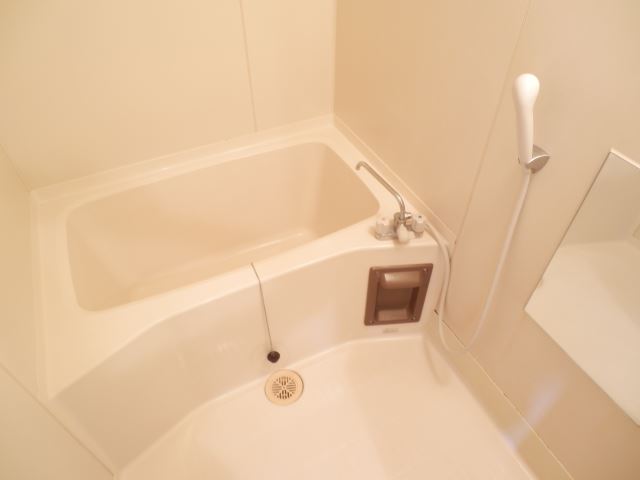 バス・シャワールーム　一日の身体の疲れを取りましょう。