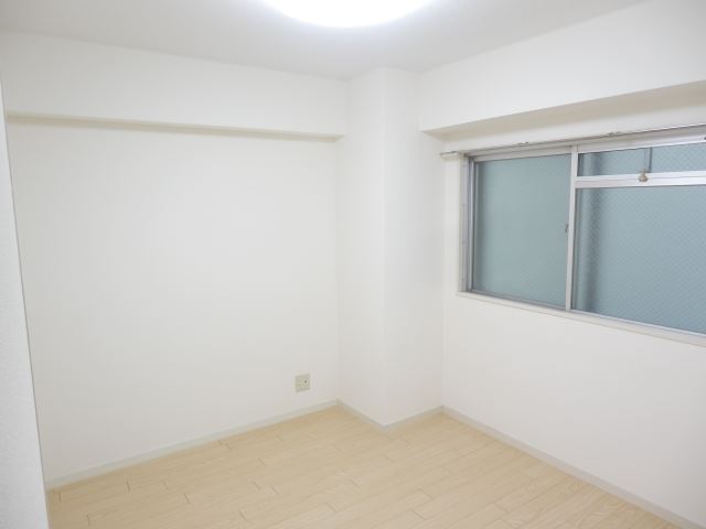 その他部屋・スペース　北側洋間です。