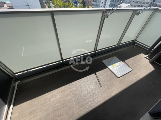 バルコニー　エステムプラザ福島ジェネル　バルコニー