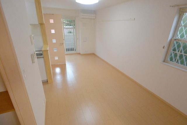 居室・リビング　★開放感のある洋室11.3帖★