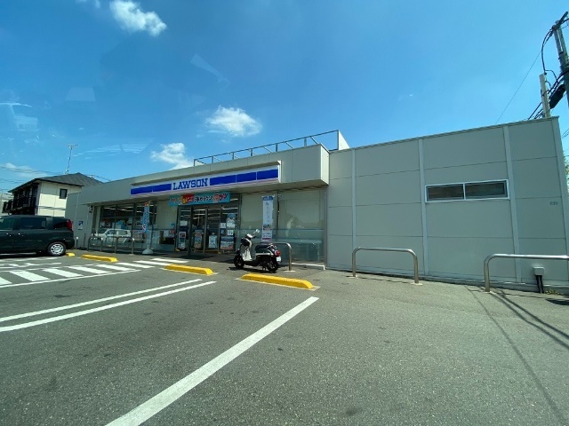 コンビニ　ローソン立川羽衣町二丁目店（コンビニ）まで268m