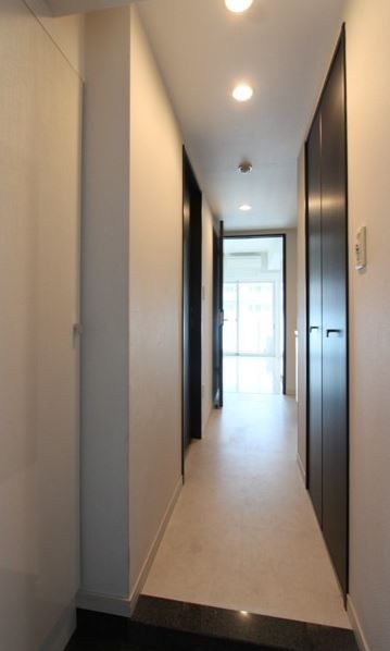 玄関　（別タイプ参考写真）AXAS板橋本町　板橋区清水町2