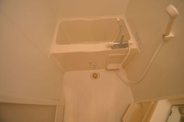 バス・シャワールーム　【浴室】浴室