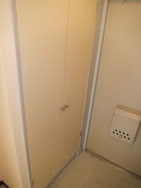 玄関　「シューズボックスのある玄関」