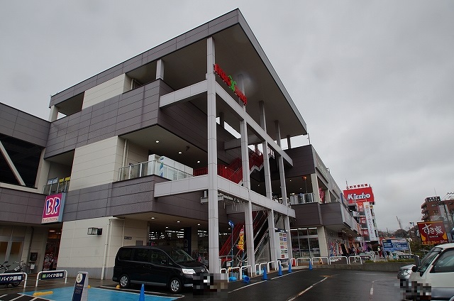 ショッピングセンター　アクロスプラザ東神奈川店（ショッピングセンター）まで414m