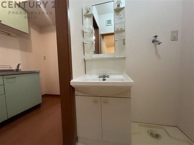 洗面設備　独立洗面台付きでおすすめです