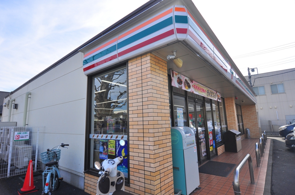 コンビニ　セブンイレブン 足立入谷5丁目店（コンビニ）まで437m
