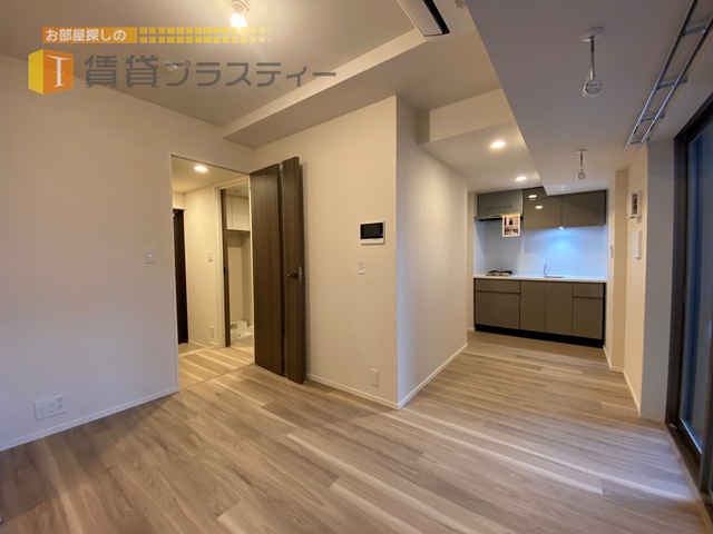 居室・リビング　Ｌ字のリビングでレイアウトは腕の見せ所。