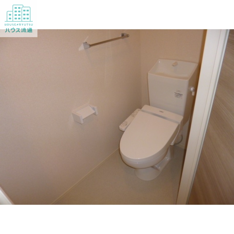 トイレ　※同タイプ別号室のお写真です