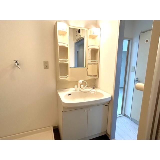 洗面設備　洗髪洗面化粧台