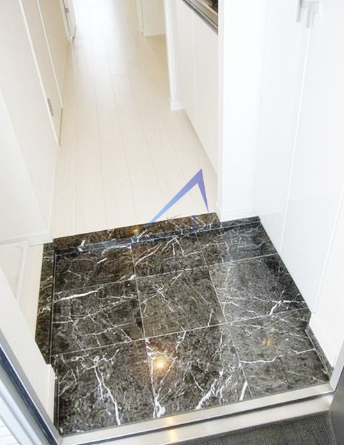 玄関　玄関です。