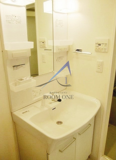 洗面設備　洗面台です。