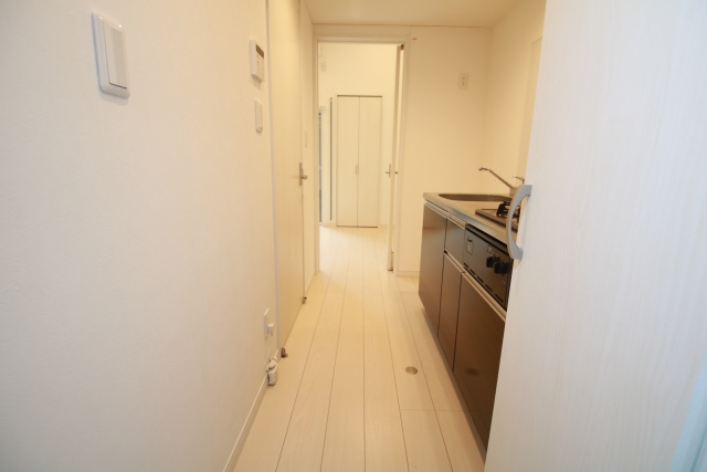 玄関　※別室の参考写真の為、現況優先です。