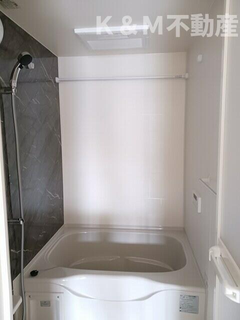 バス・シャワールーム　?