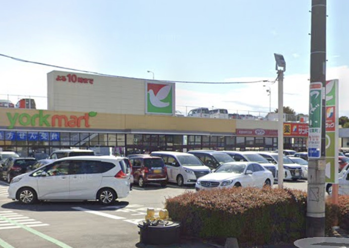 スーパー　ヨークマート 花野井店（スーパー）まで761m
