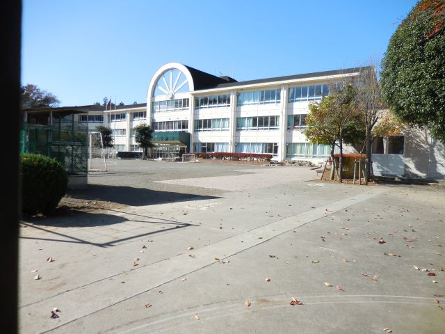 小学校　市立内郷小学校（小学校）まで340m