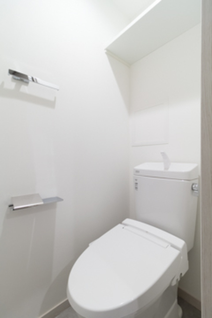 トイレ　※写真は同タイプ住戸です。