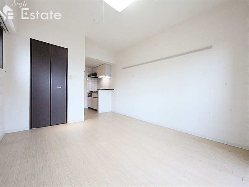 居室・リビング　内装