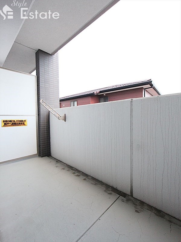 バルコニー　バルコニー