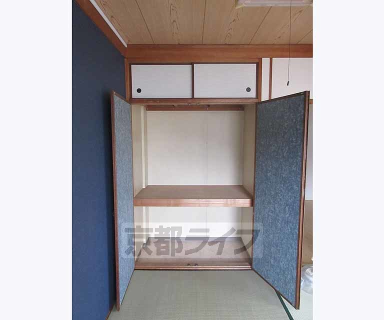 収納　大きい押入れ付いてます・