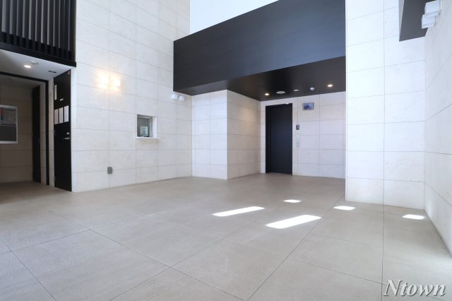 ロビー　建物の内部です