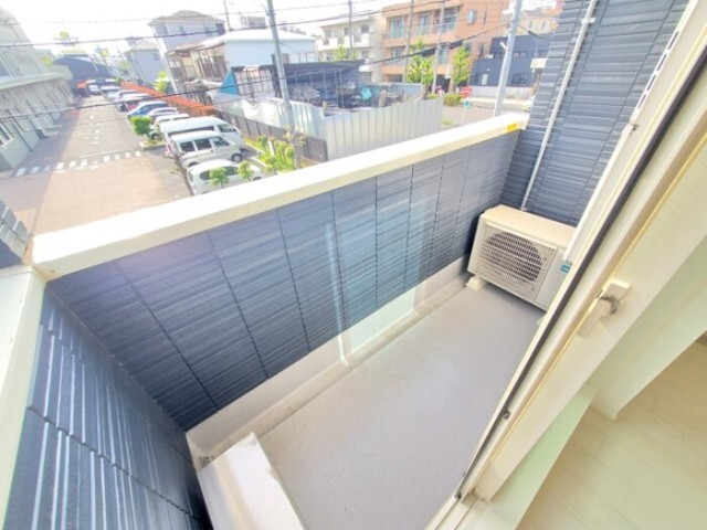 バルコニー　他のタイプのお部屋になります。