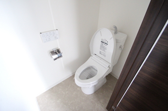 トイレ　※別号室写真です