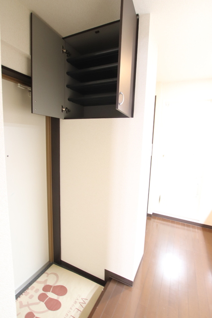 玄関　※別室参照写真