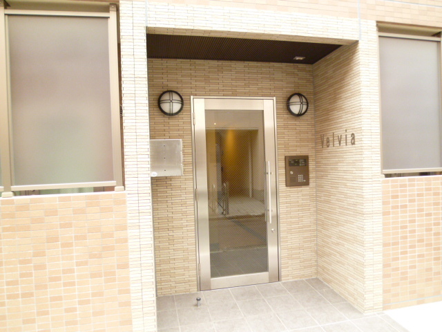 セキュリティ　★女性の一人暮らしに安心なオートロック★