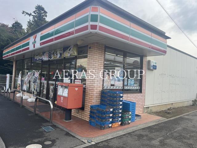 コンビニ　セブン-イレブン 綾瀬大上８丁目店（コンビニ）まで695m