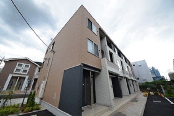 建物外観　内見のご予約はタウンハウジング八王子店まで♪