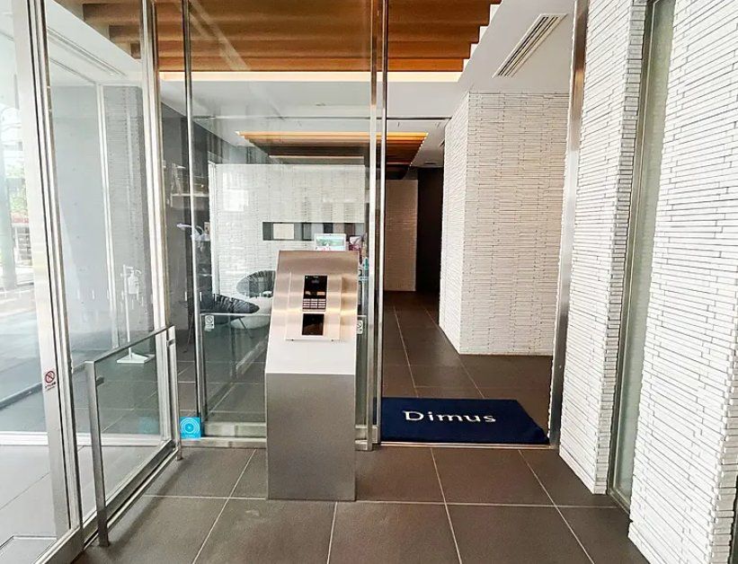 ロビー　エントランス