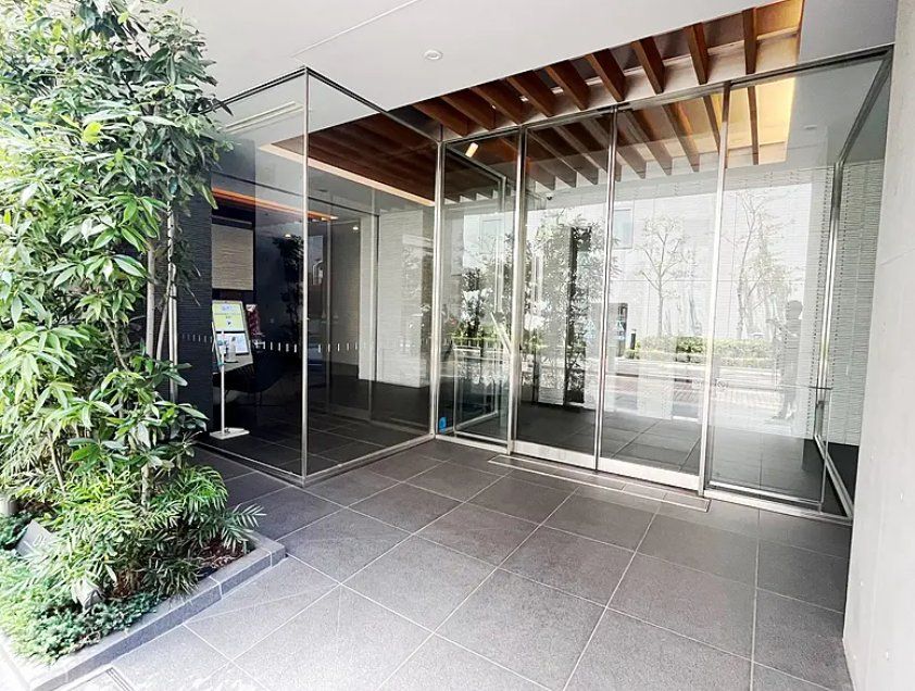 エントランス　エントランス