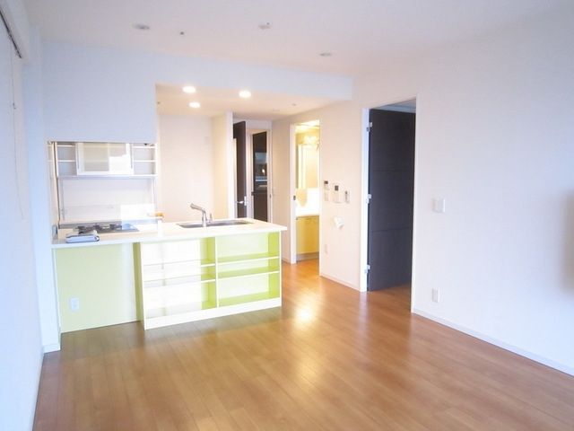 居室・リビング　床暖房・プラズマＴＶ付LDK