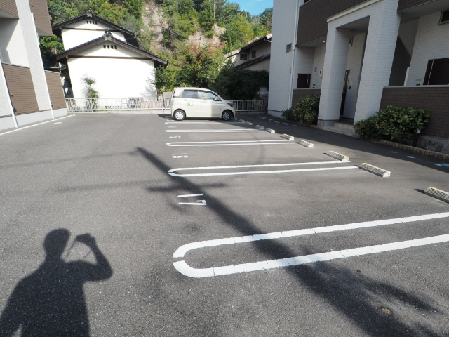 駐車場　敷地内駐車場