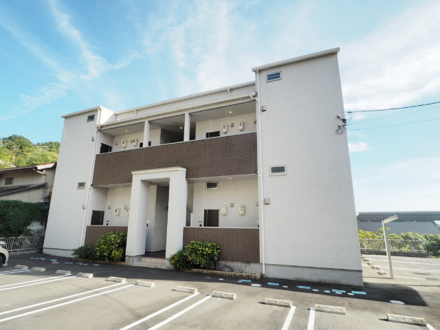 建物外観　綺麗な外観