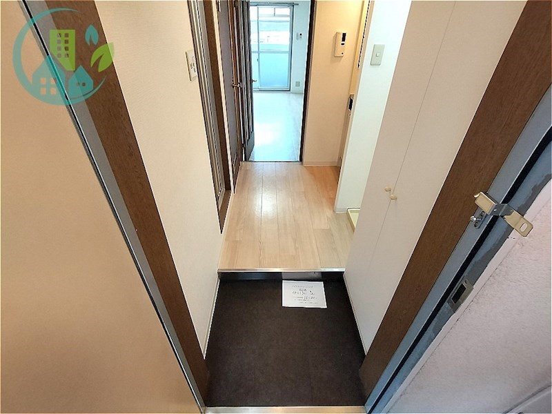 玄関　シャトラン弓木参番館（ネット無料）