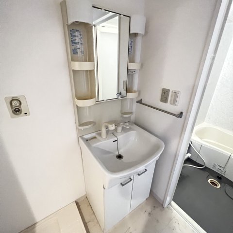 洗面設備　同仕様タイプです