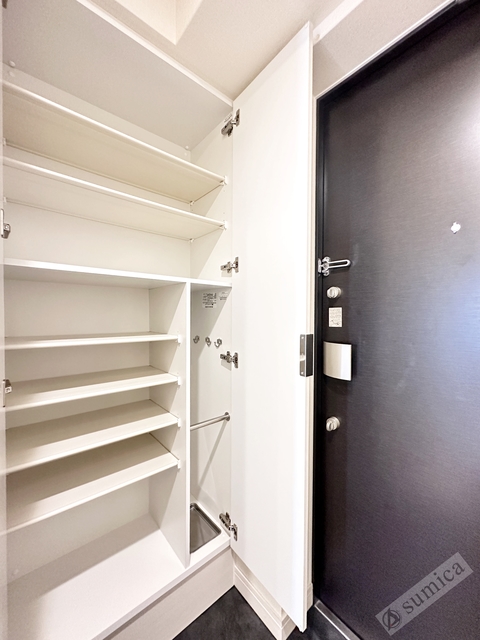 玄関　たくさんの靴を収納できるシューズボックス♪♪